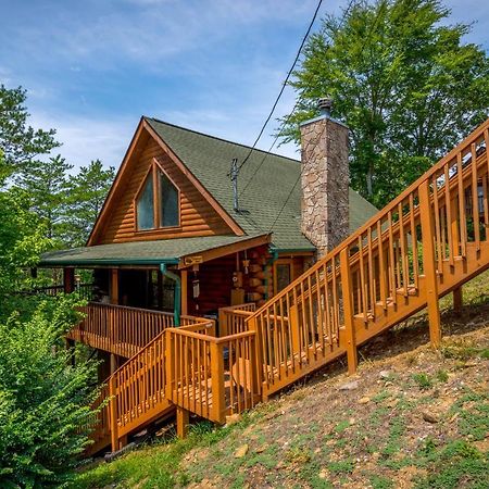 Inviting Sevierville Cabin With Deck And Hot Tub! ภายนอก รูปภาพ