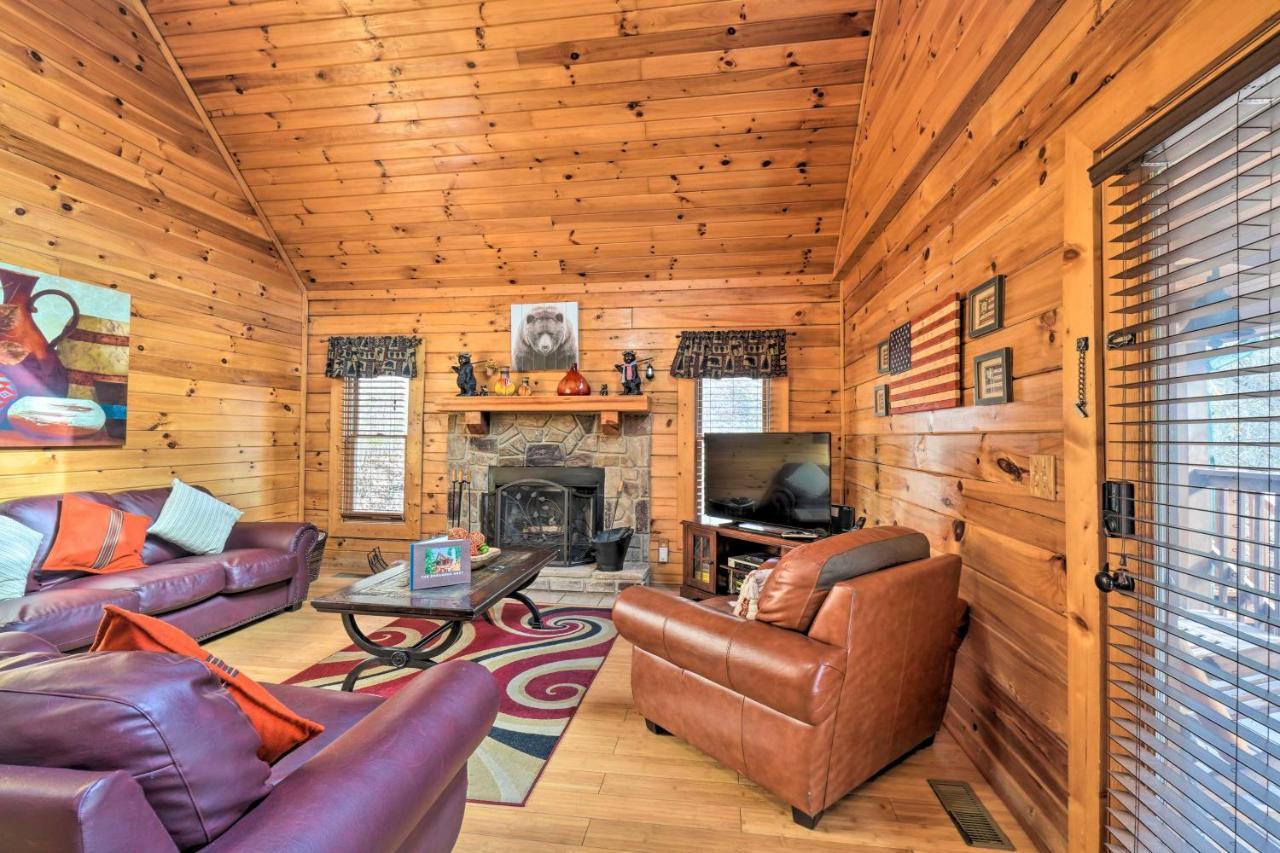 Inviting Sevierville Cabin With Deck And Hot Tub! ภายนอก รูปภาพ